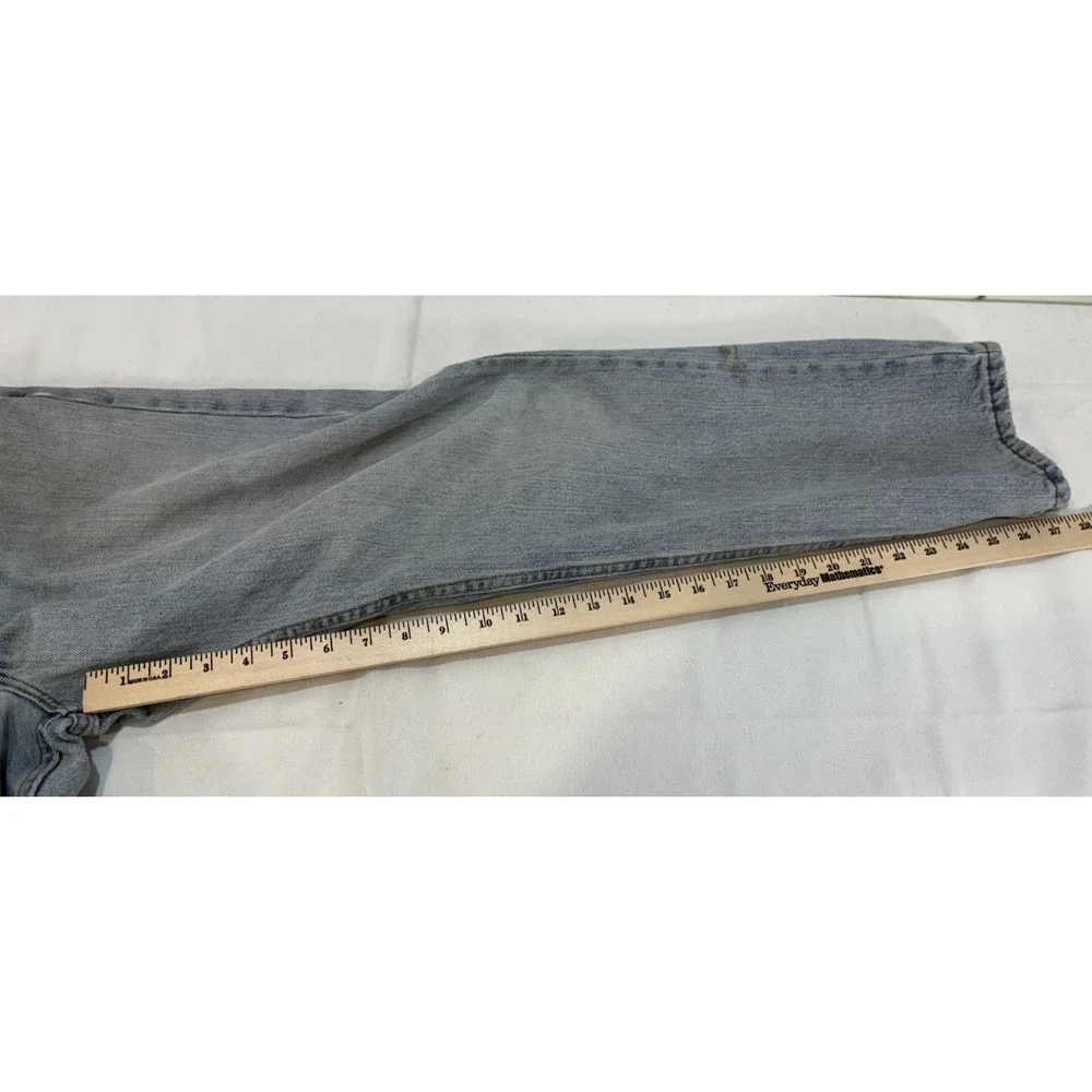 Levis signature by